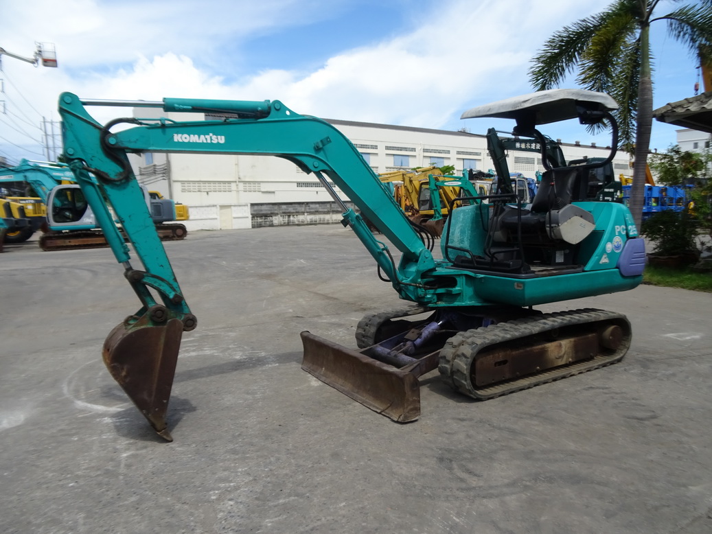 รถขุดเล็ก Komatsu PC25-1E